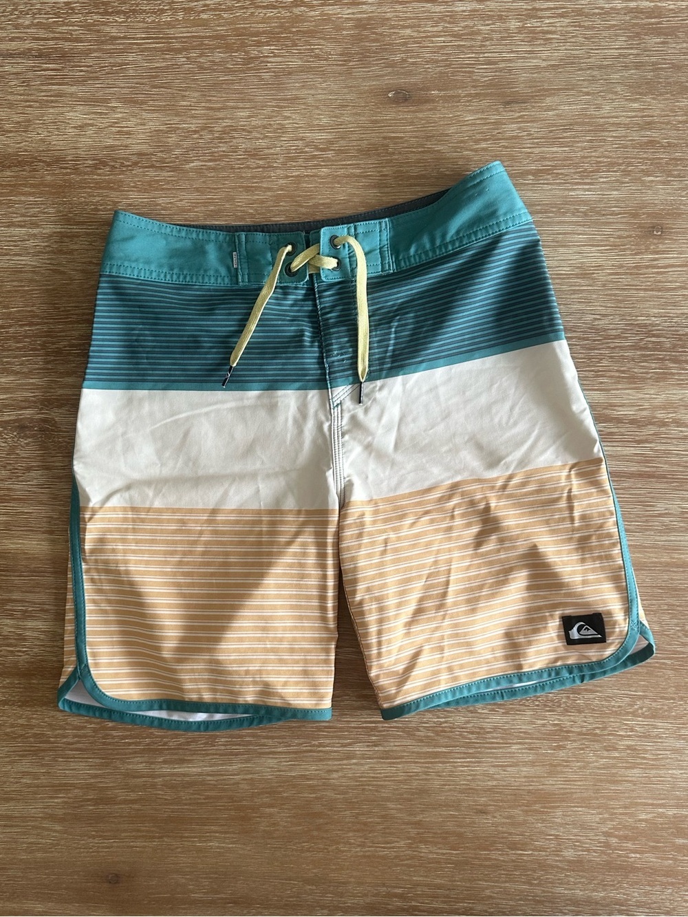 Quiksilver Boy’s Teal, Cream & Mustard Surf Boardshorts